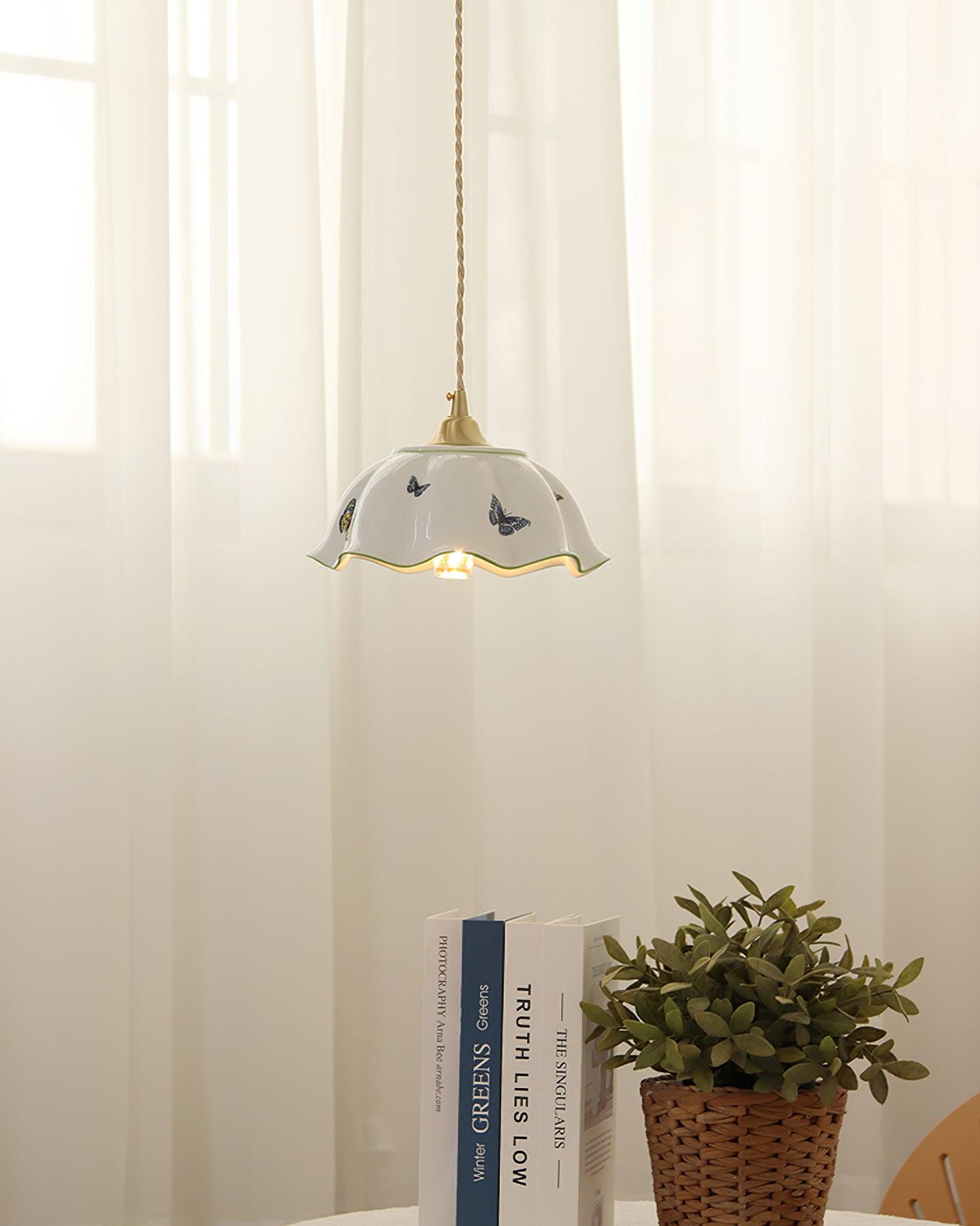 Retro Cream Style Ceramic Pendant Lamp
